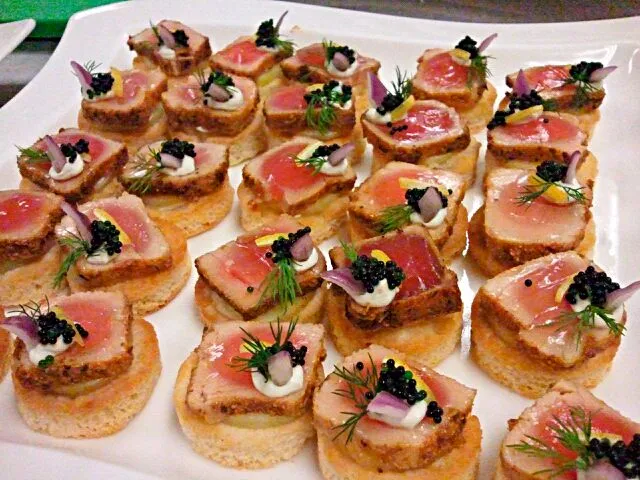 Seared Ahi Canape|Chef On Qさん