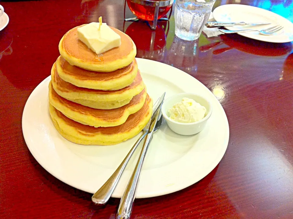 浅草の喫茶店ミモザのタワーホットケーキ！|Rayさん