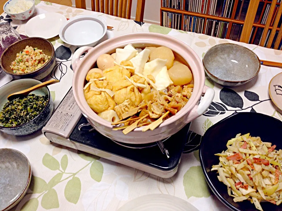 おでん、大根葉としらすのふりかけ、ポテトサラダ、他。|ねむねこさん