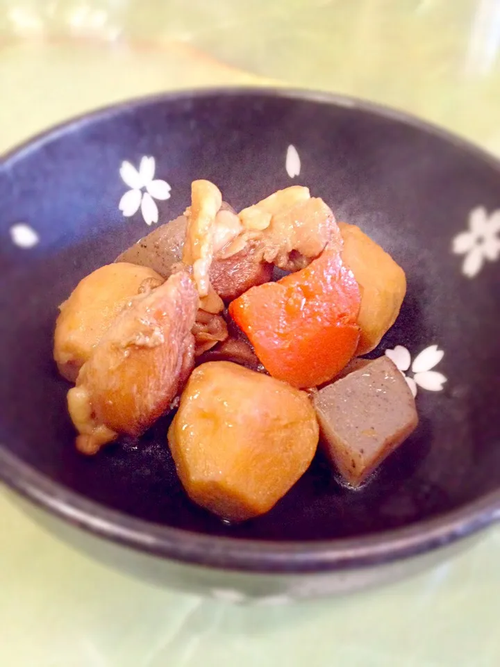 里芋と鶏肉の煮物|きくりさん