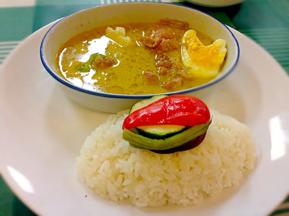 カフェレルブ 彩り野菜と鶏肉のレルブカレー|ゆさん