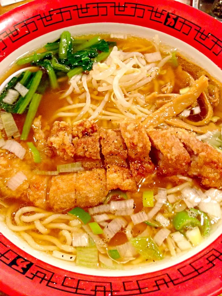 Snapdishの料理写真:万世本店でパーコー麺☆ 毎回そんなに感動しないんだけど、たまに思い出して食べたくなってしまう定番は強い。打ち合わせで行った秋葉原から。なぜか原宿店は入る気がしないんだよな…|honeyhunterさん