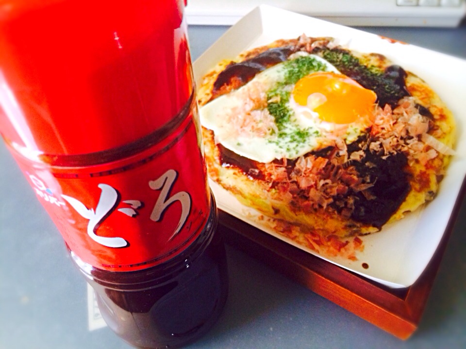 きょうの主役はオリバーどろソース（お好み焼き）