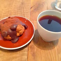 Snapdishの料理写真:チョコスコーン&コーヒー|chiekkoさん