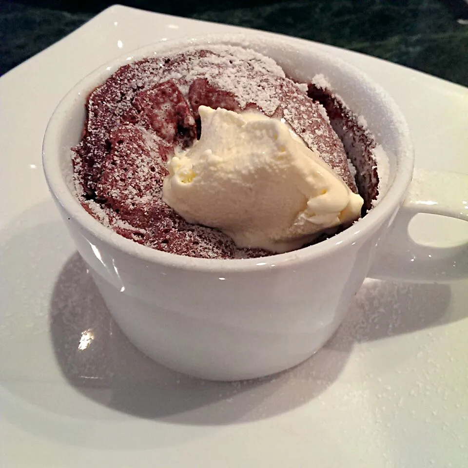 Snapdishの料理写真:Dark chocolate souffle|Ryan Leeさん