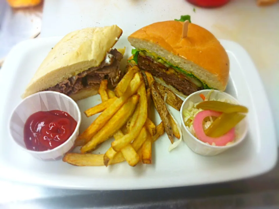 Beef Dip and CFWI Burger|leanne pondさん