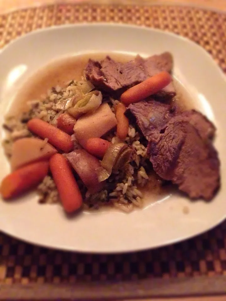 Brisket with carrots, potatoes, wild rice!!|Maria Schlossbergさん