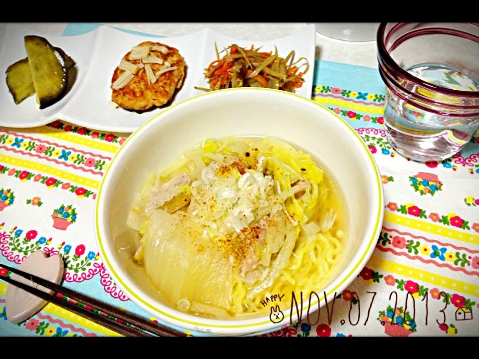 Snapdishの料理写真:11/7の夕ご飯🍜|みきぴょん♪さん