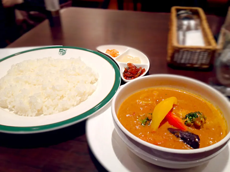 新宿中村屋 野菜たっぷりココナッツカレー|ゆさん