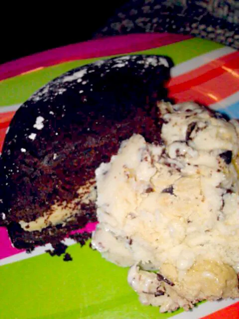 Half a peanut butter whoopee pie with cookie dough ice cream|Polly Gelfusoさん