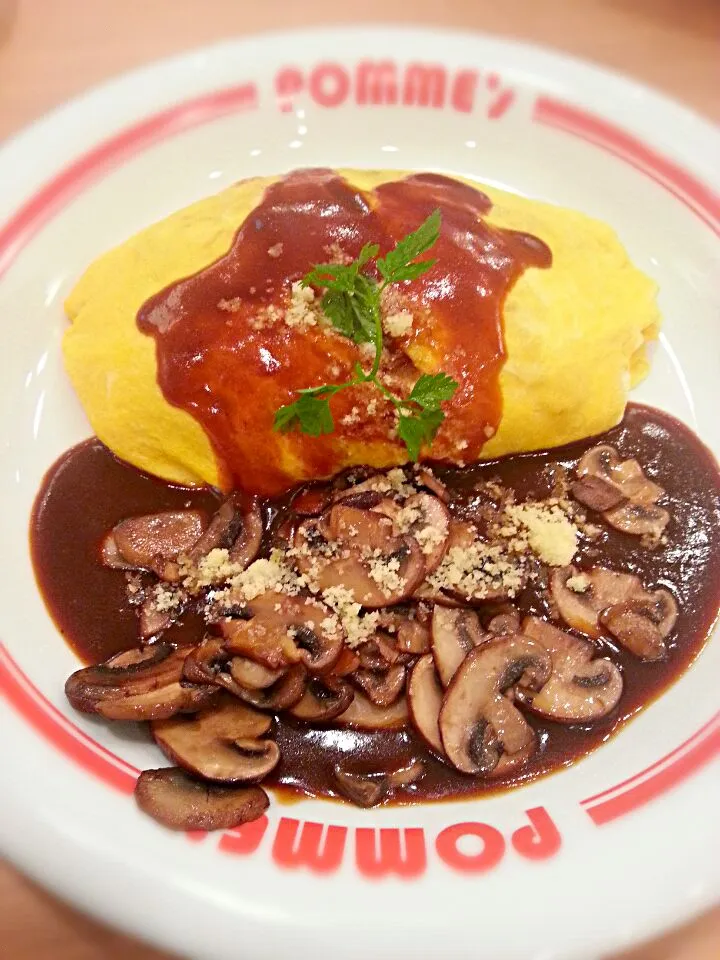 Rice Omelette with Mushroom and Teriyaki Saucer|Lhaidee Blueさん