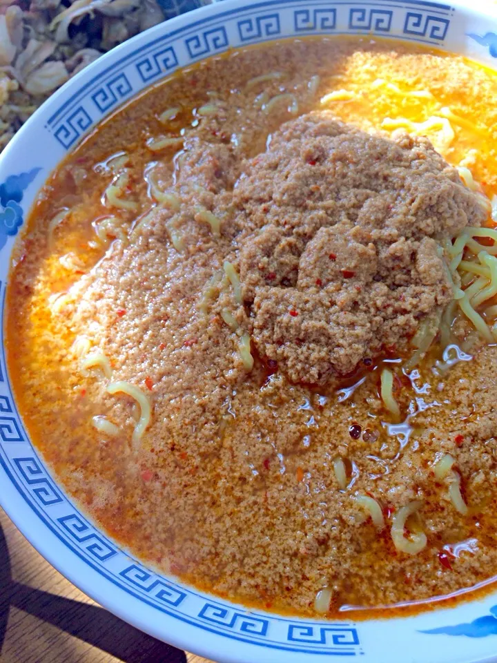 Snapdishの料理写真:お昼のラーメン   坦々麺|Itsumiさん