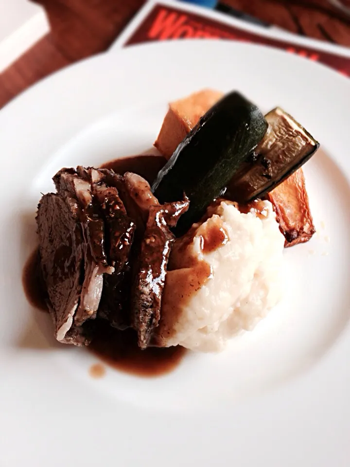 Roasted lamb with mash potato and roasted pumpkin and zucchini|Navapat Inmelbourneさん