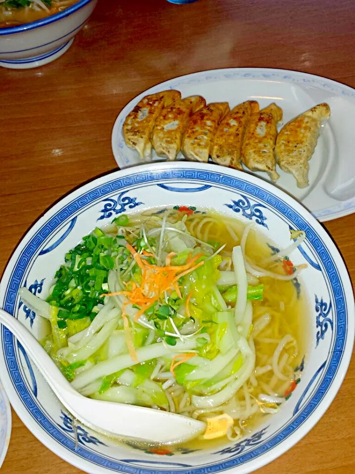 野菜盛りラーメン塩味をいただきました (๑❛ڡ❛๑)☆★
さっぱりして、美味しかった～！！|atsu1008さん