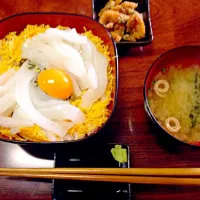 Snapdishの料理写真:イカ丼|かんなさん