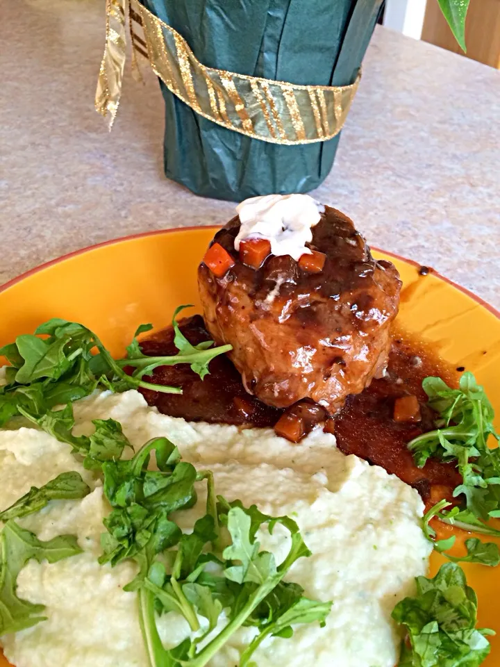 Osso Boco with cauliflower and garlic mash.|amyさん