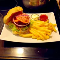 Snapdishの料理写真:Home made Burger and Fries|Christie Ronaldineさん