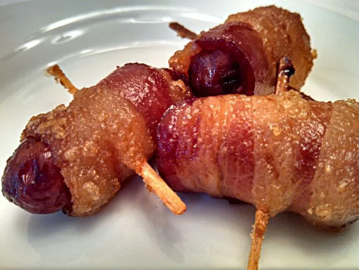 Candied bacon-wrapped Lil Smokies|Sashi Steinerさん