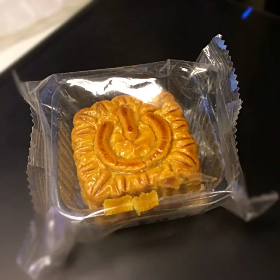 Snapdishの料理写真:Moon cake|testさん