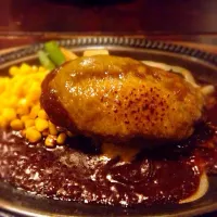 Snapdishの料理写真:あるお店のハンバーグ|なぎこさん