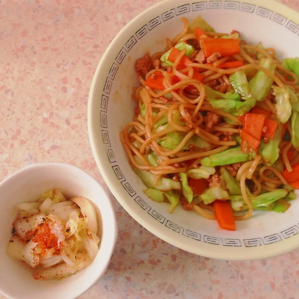 焼きそば 白菜の漬物|はやしさん