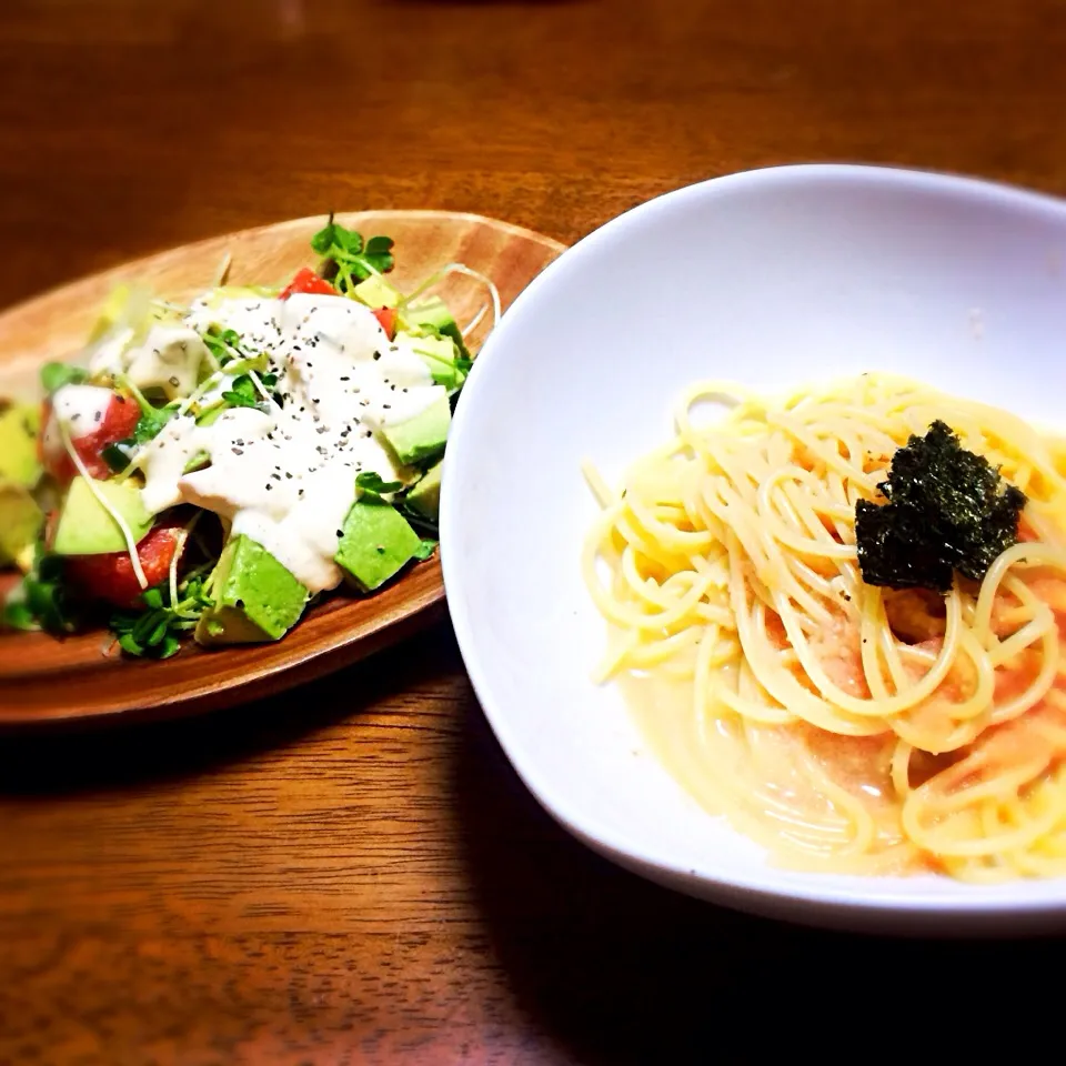 明太子パスタ＆アボカドのシーザーサラダ♪|松田祐貴子さん