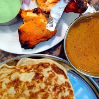 Prata with curry & Tandoori Chicken|Andrea de Jongさん