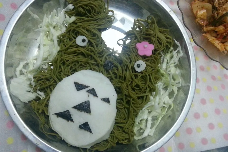 Snapdishの料理写真:Totoro soba|Lam Khaさん