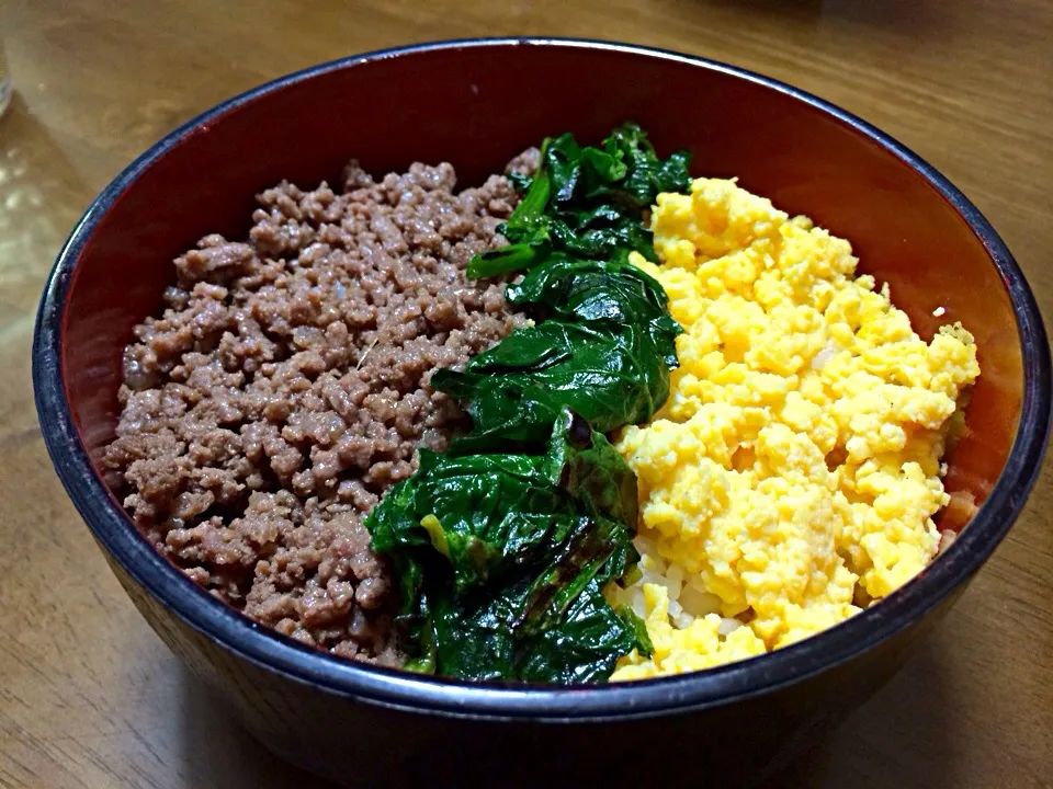 三色そぼろ丼|美樹さん