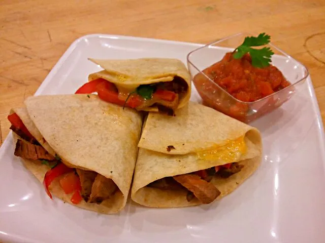 Mini Steak Quesadillas|Chef On Qさん