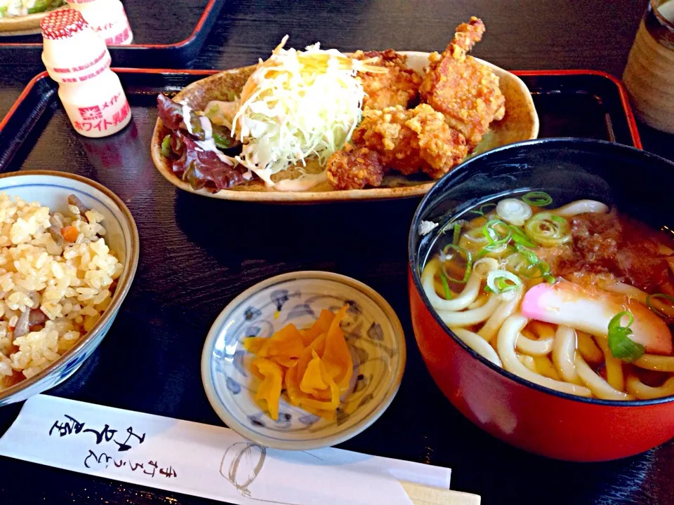 うどん屋さんの唐揚げ定食！|し〜ぽん☆さん