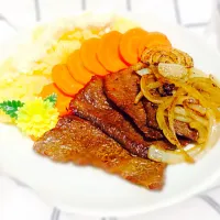 JuicyMeat with Mashed Potato|Leiko Usukiさん