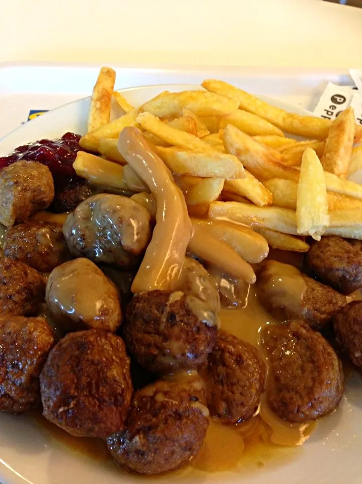 Meatball with fries|foodlover❤️さん