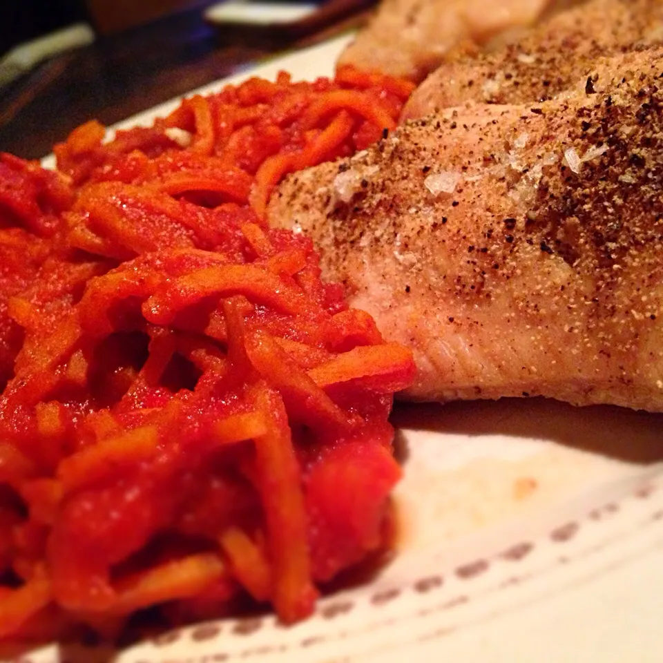 Sweet potato spaghetti & oven grilled chicken fillet|adrianさん