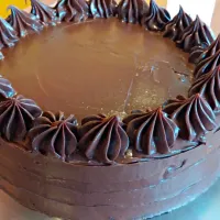 chocolate cake with choc ganache|Owen Ottさん