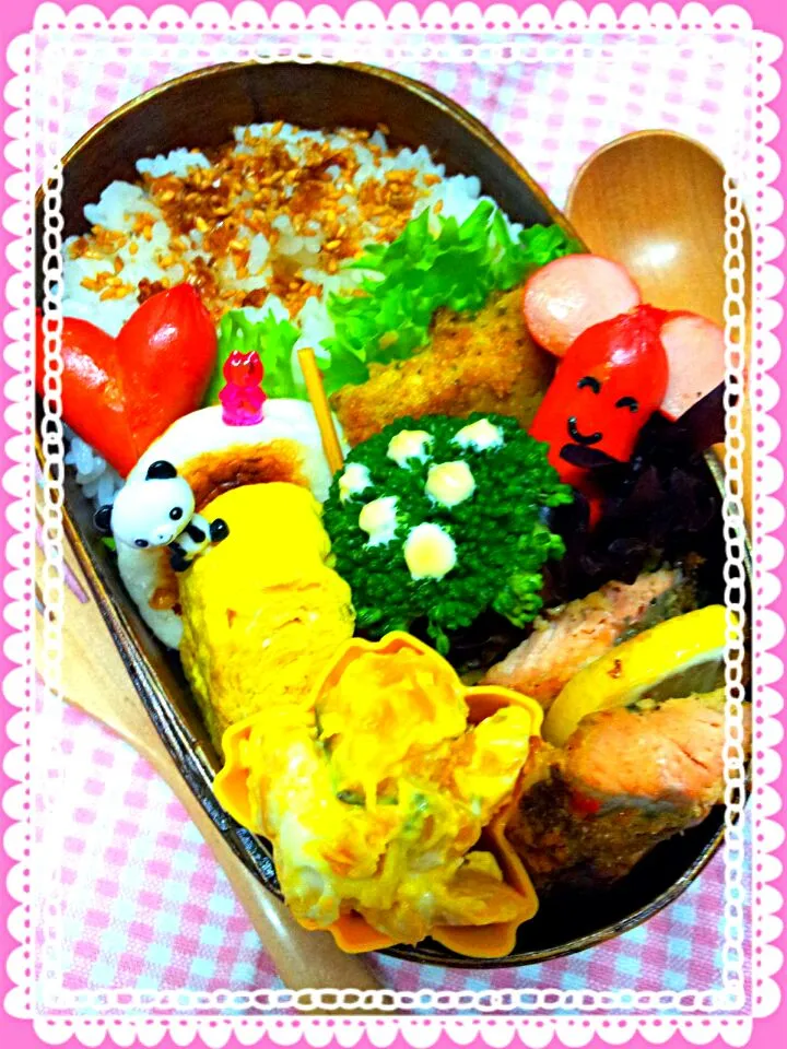 Snapdishの料理写真:チキンカレーカツレツ弁当♪|TOMOさん