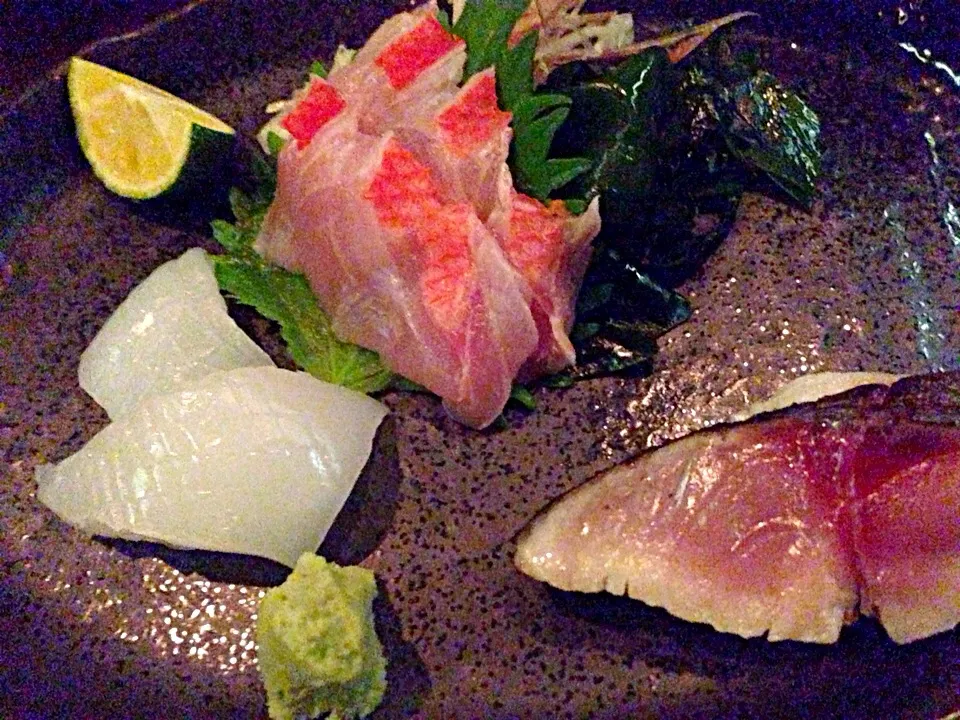 Snapdishの料理写真:assortment of sashimi🐟お刺身3種盛り|🌈Ami🍻さん