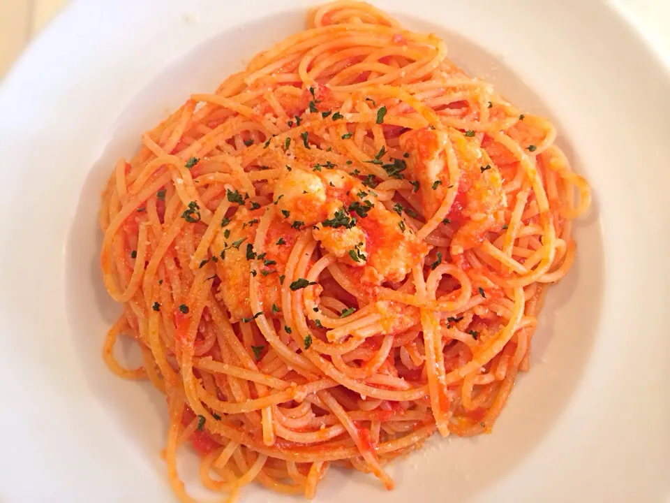 【本日のランチ】
柔らか鶏のトマトソースパスタ。(ﾟдﾟ)ｳﾏｰ|JTKさん