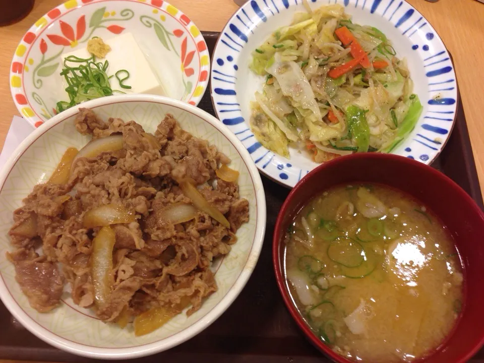 塩だれ野菜牛丼|アクちゃんさん