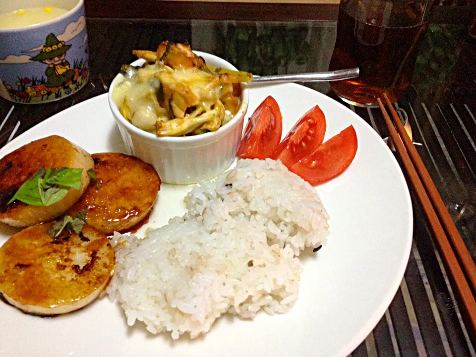 今夜のごはん:練馬大根のステーキと鶏野菜のチーズ焼き|えりさん