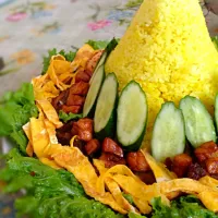 Indonesian food - Tumpeng