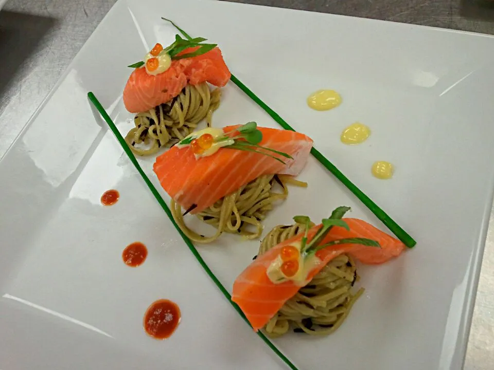 NZ King Salmon on soba|Chef On Qさん