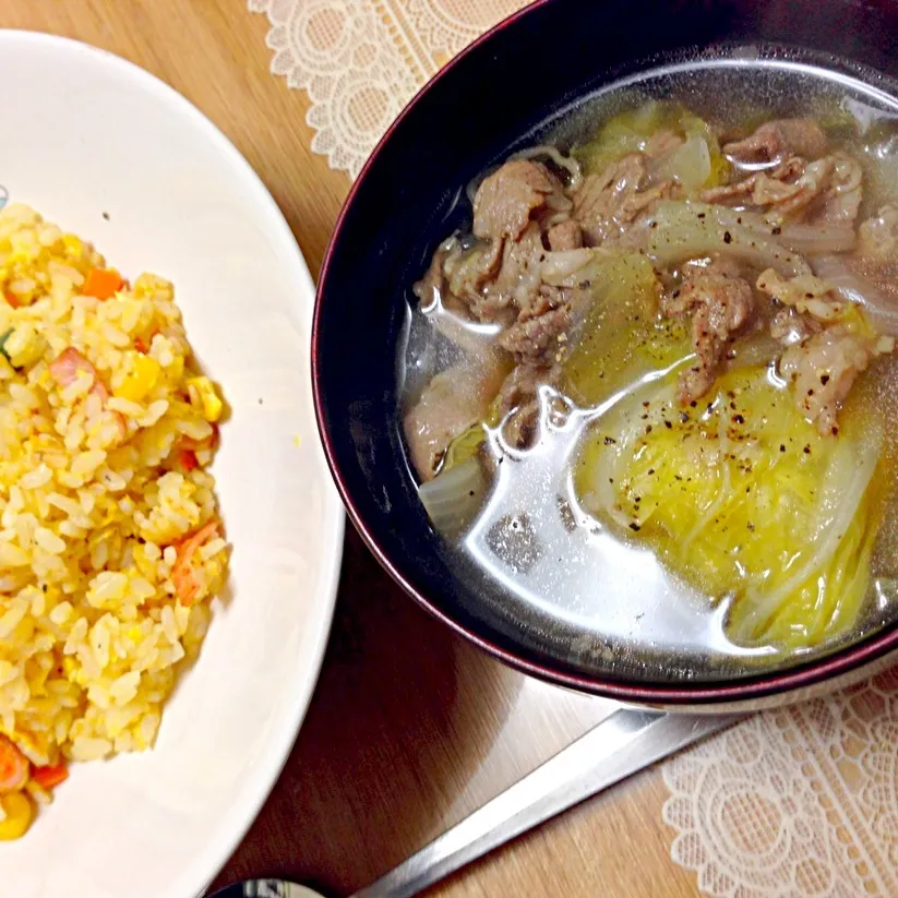 白菜と薄切り肉のコンソメスープと炒飯|海松さん