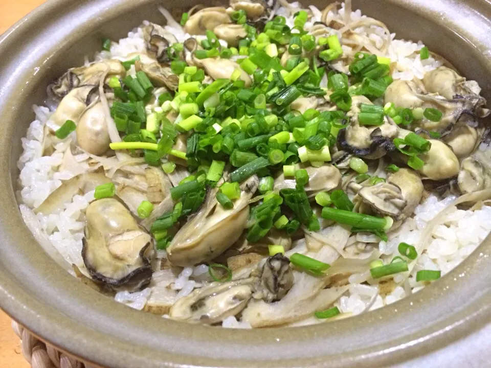 牡蠣•ゴボウ土鍋ご飯|宮尾益人さん