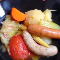 Snapdishの料理写真:ルクルーゼ作の野菜たっぷりポトフ|じゃむさん