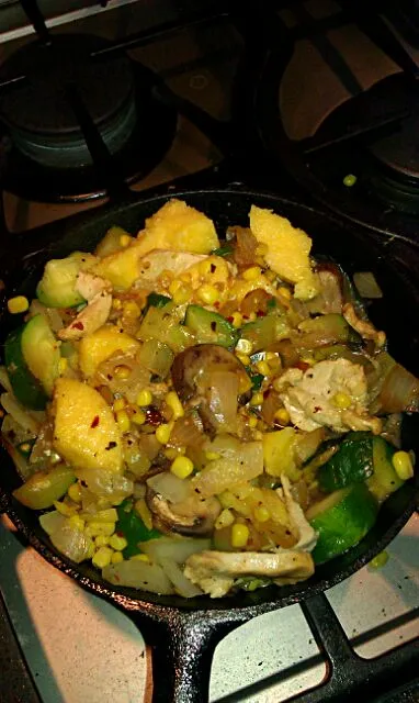 Snapdishの料理写真:chicken stirfry|maia wさん