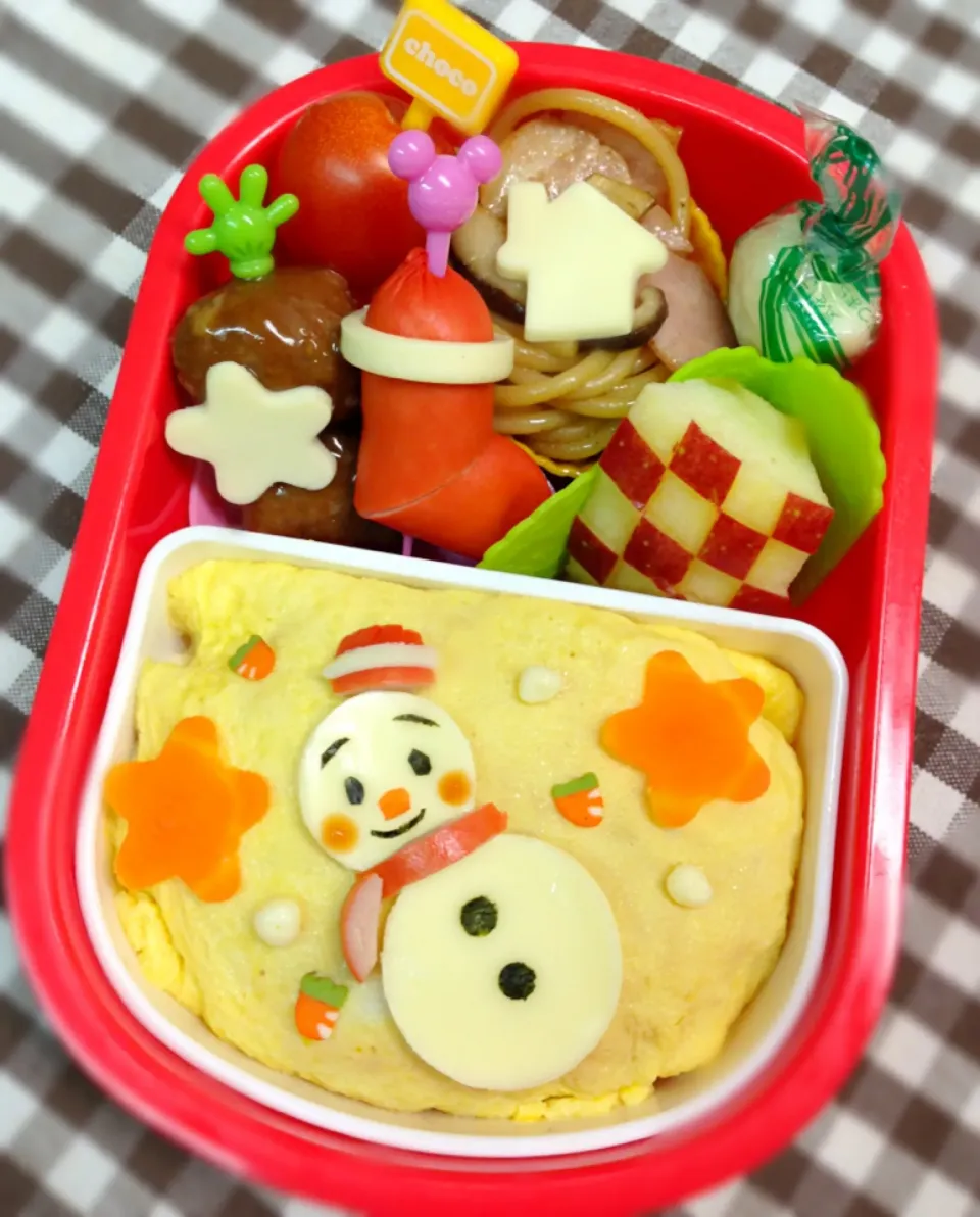 雪だるま早く作りたいよぉ〜♪(´ε｀ )のオムライス🍴|ひよさん