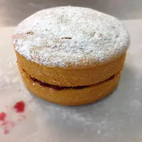 Victoria Sponge Cake|Jasmine Gordonさん