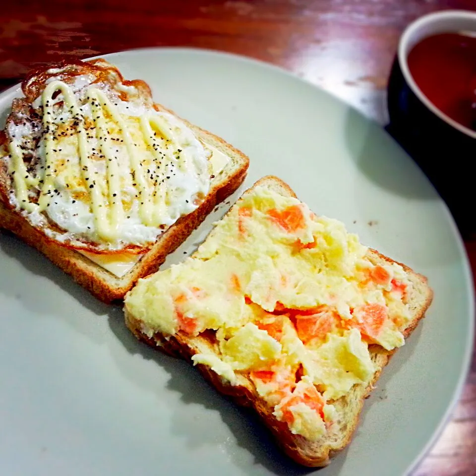 Snapdishの料理写真:breakfast: cheese & fried egg sandwich, potato sald sandwich|korinoさん