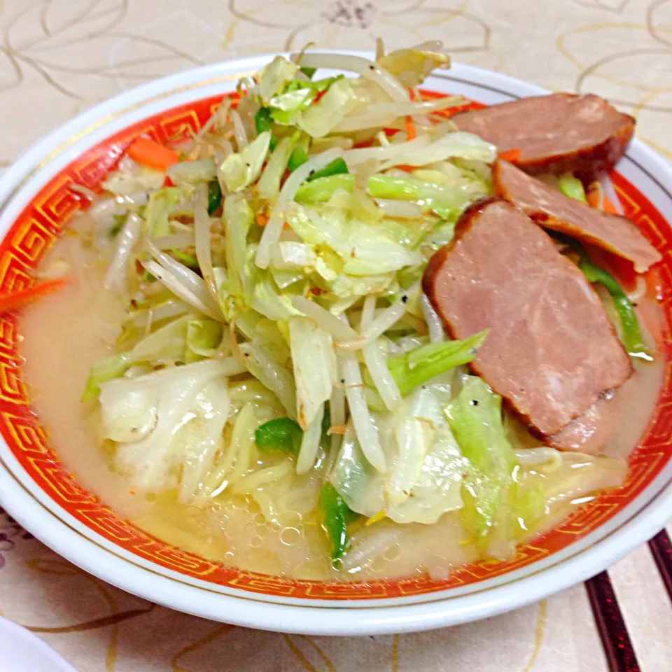 野菜特盛味噌ラーメン|九條 一希さん